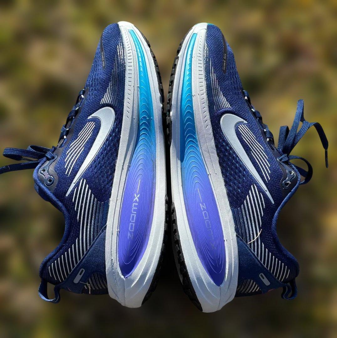 ★大人気商品即決★NIKE vomero18 ナイキ ボメロ18 （26.0㎝）