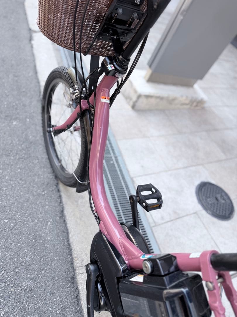 大阪府　ヤマハ　ピンク 電動アシスト自転車 バスケット付き