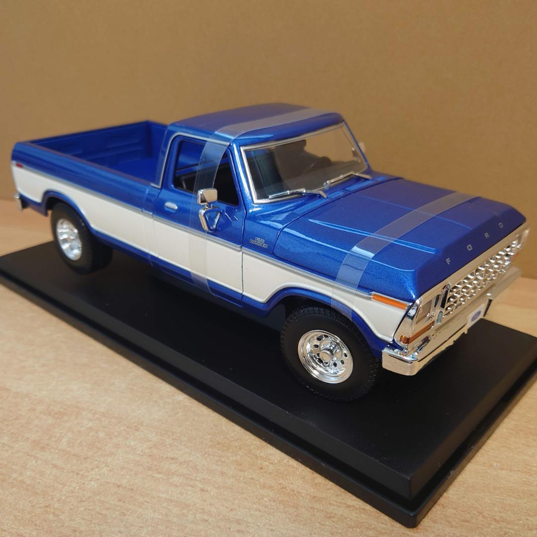 1/18 フォード F150 ピックアップトラック ブルー 1979 Ford