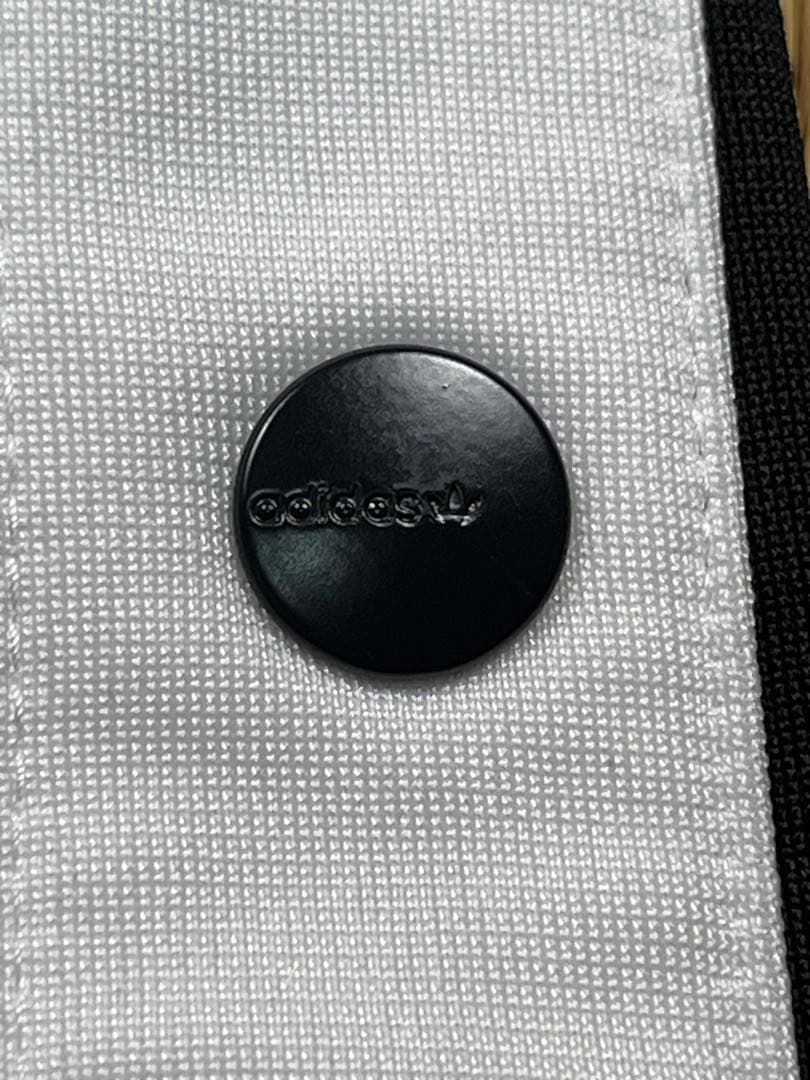 adidas アディブレイク　限定モデル トラックパンツ　ブラックピンク着用