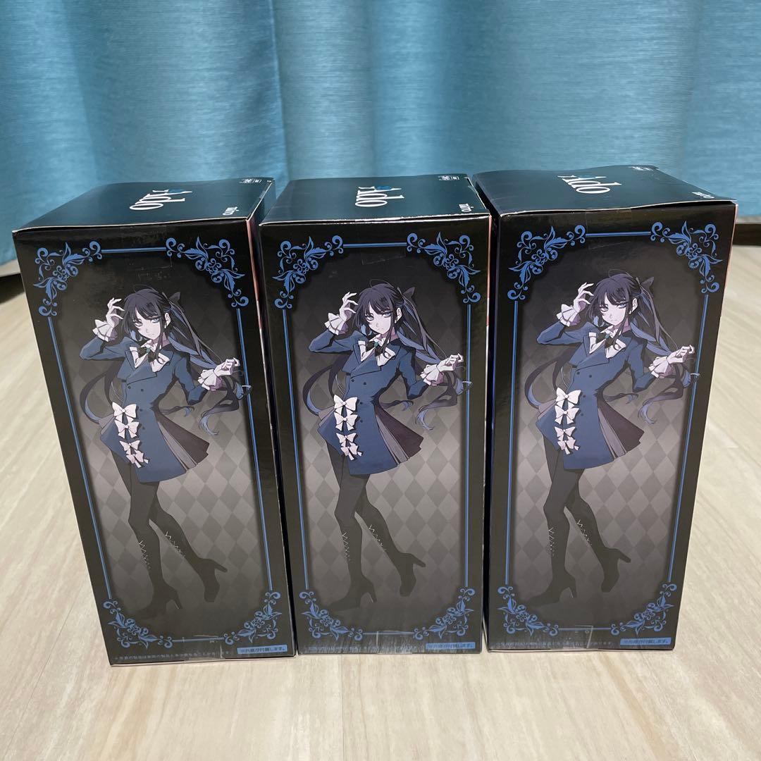 【未開封】ラウンドワン限定　Ado アド　フィギュア　Winter ver 3個