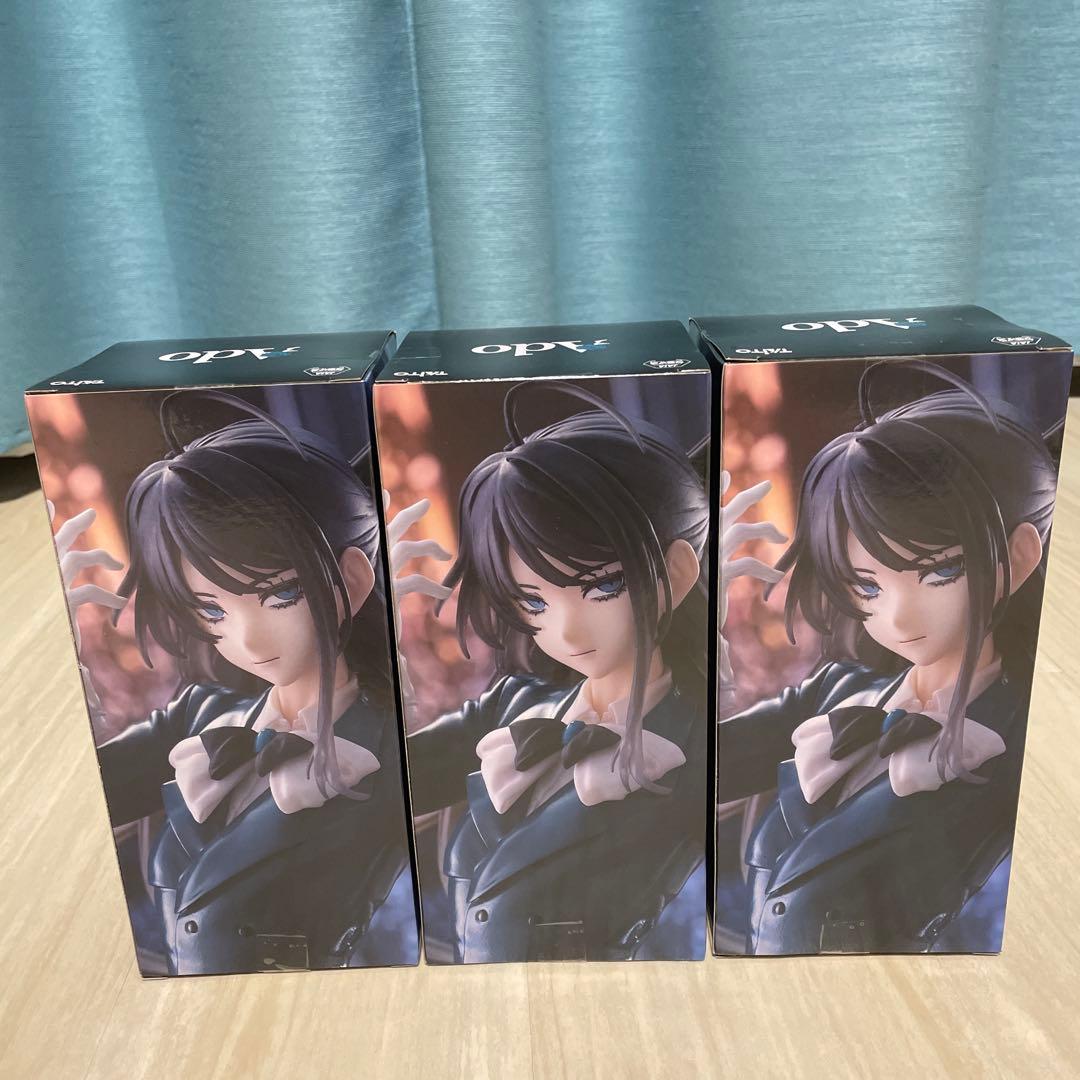 【未開封】ラウンドワン限定　Ado アド　フィギュア　Winter ver 3個