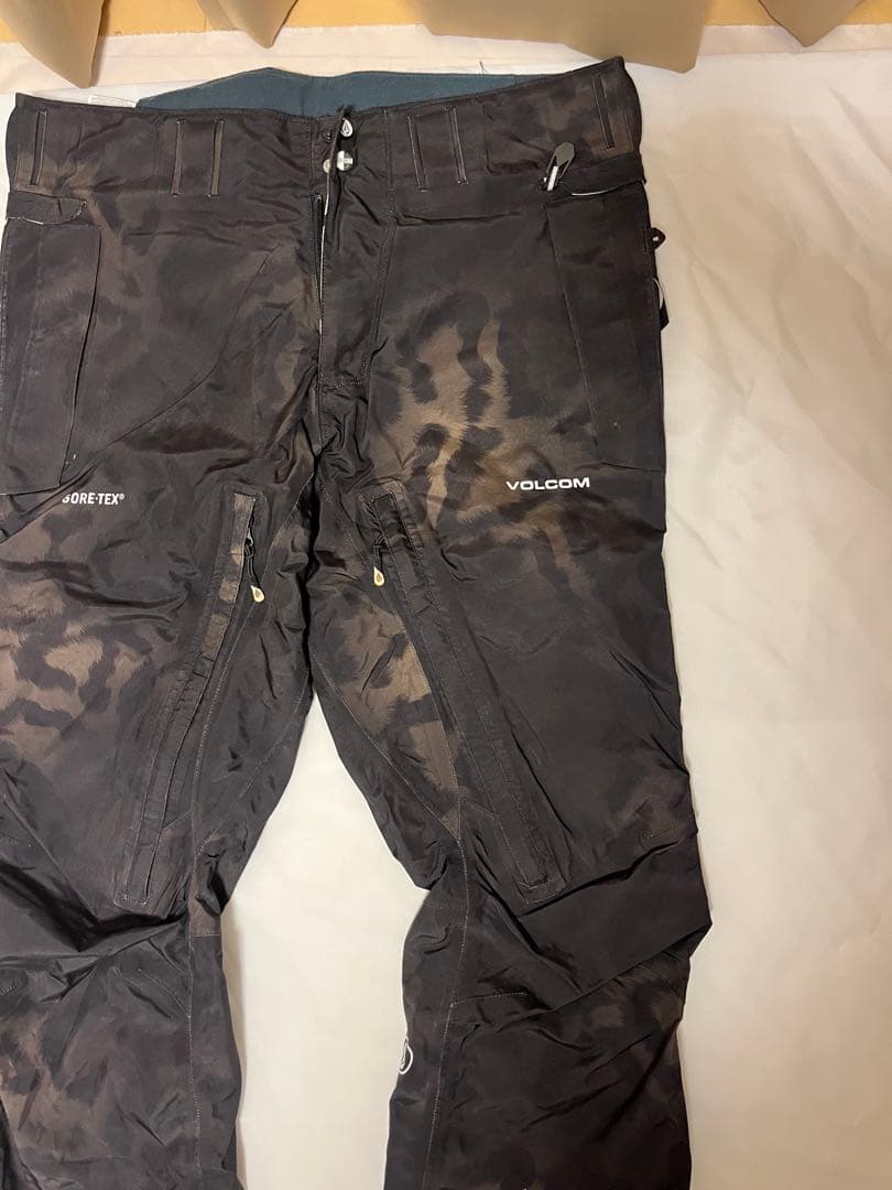 VOLCOM GORE-TEX パンツ　Lサイズ