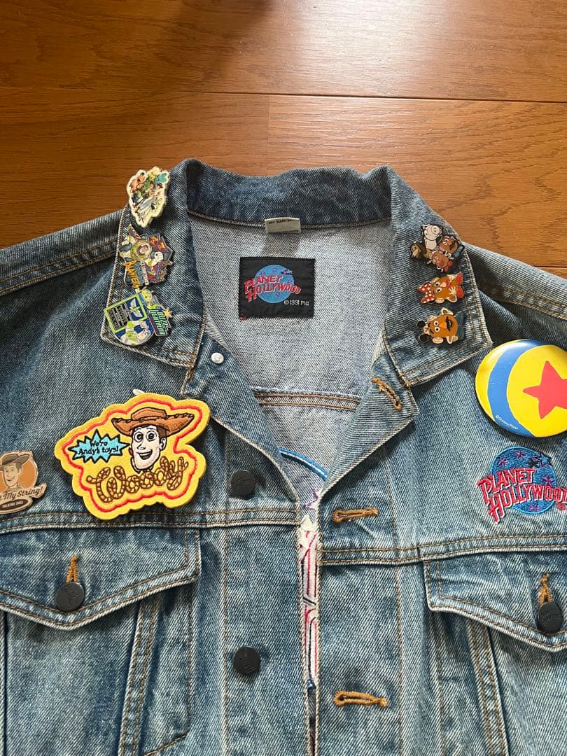 トイストーリー　ピンバッジ　コレクション