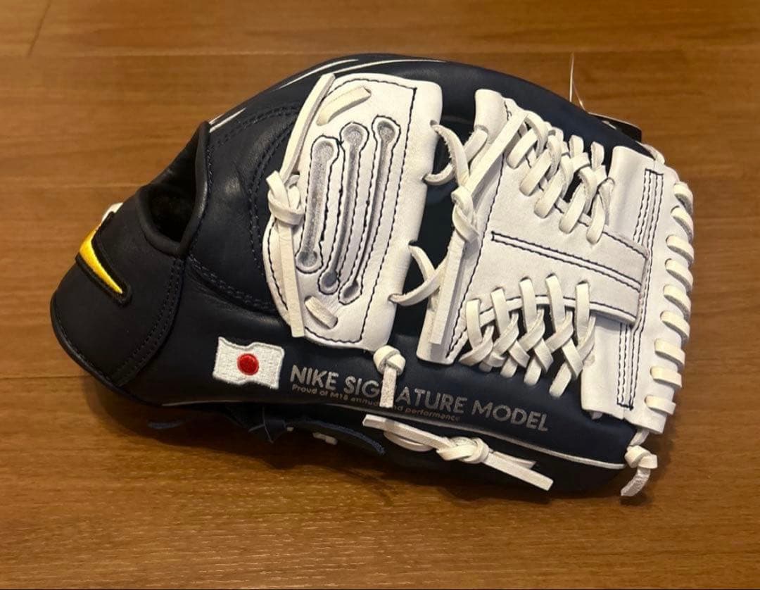 【新品未使用】NIKE M18 SIGNATURE MODEL 2004松坂大輔