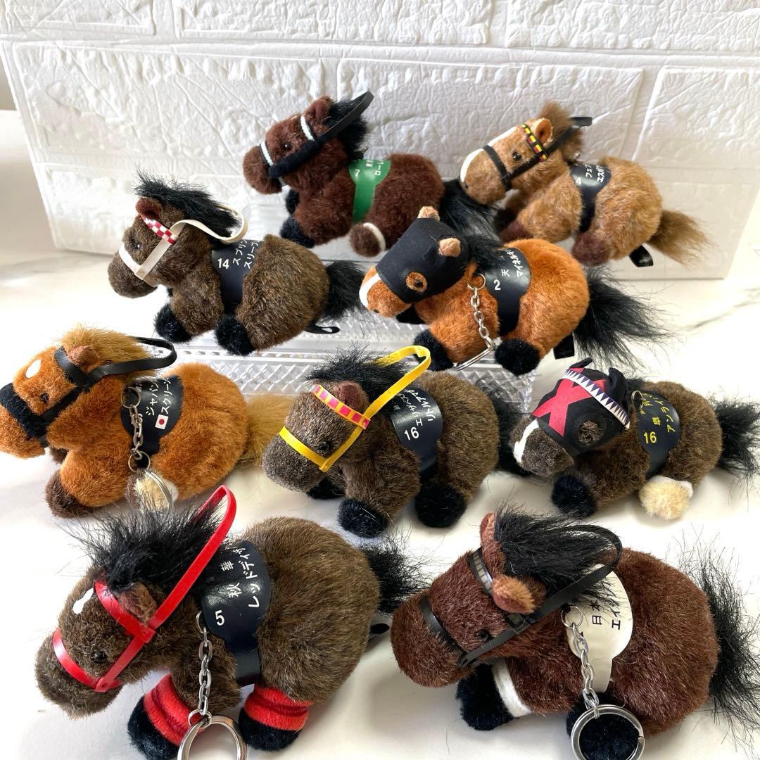 サラブレッド　競馬　馬ぬいぐるみ　キーホルダー　匿名配送