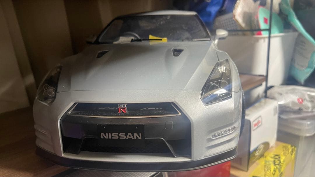 イーグルモス　1/8 R35 GT-R ジャンク
