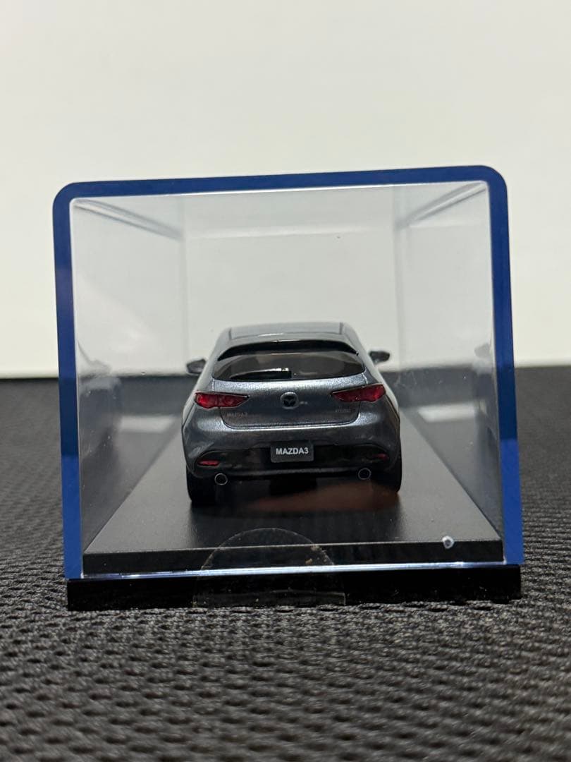 d*3様 ハイストーリー　MAZDA3 1/43
