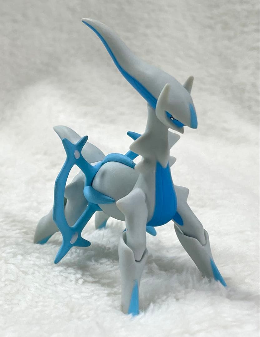 立体ポケモン図鑑　アルセウス　氷　フィギュア　ガチャ　レトロ