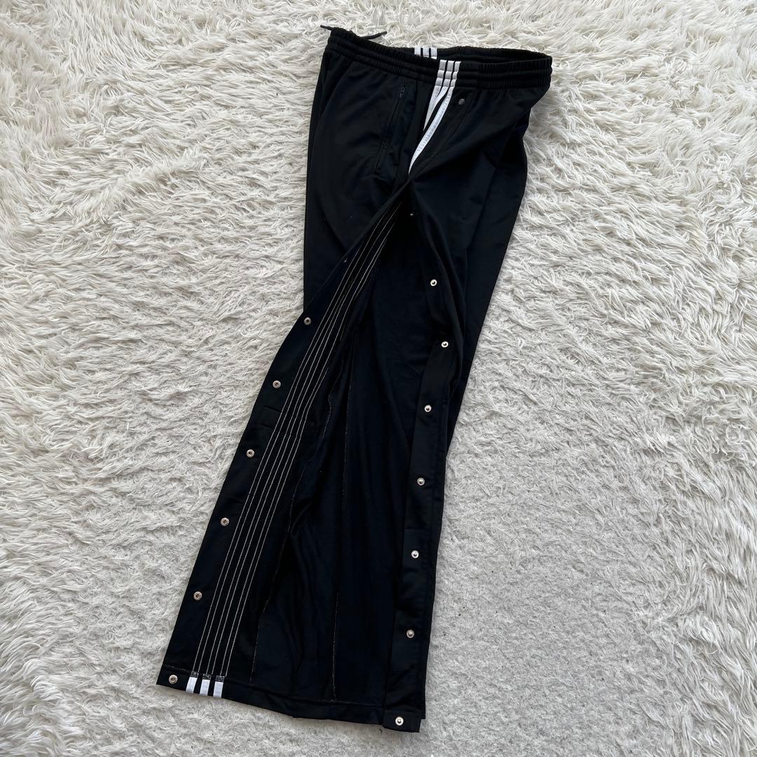 adidas トレフォイル　刺繍　ジャージ　パンツ　洗える