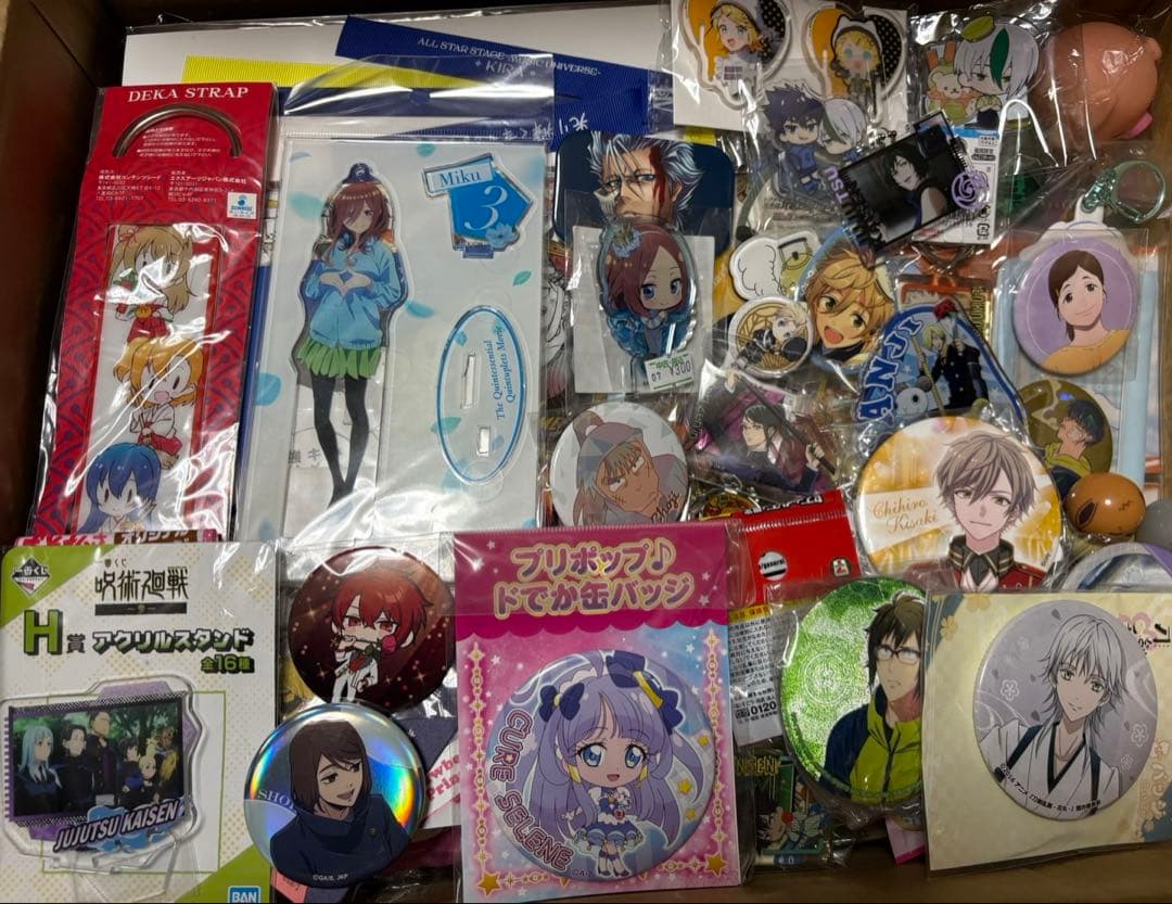 アニメ　アニメグッズ　キャラクターグッズ　まとめ売り　大量　激安　#04