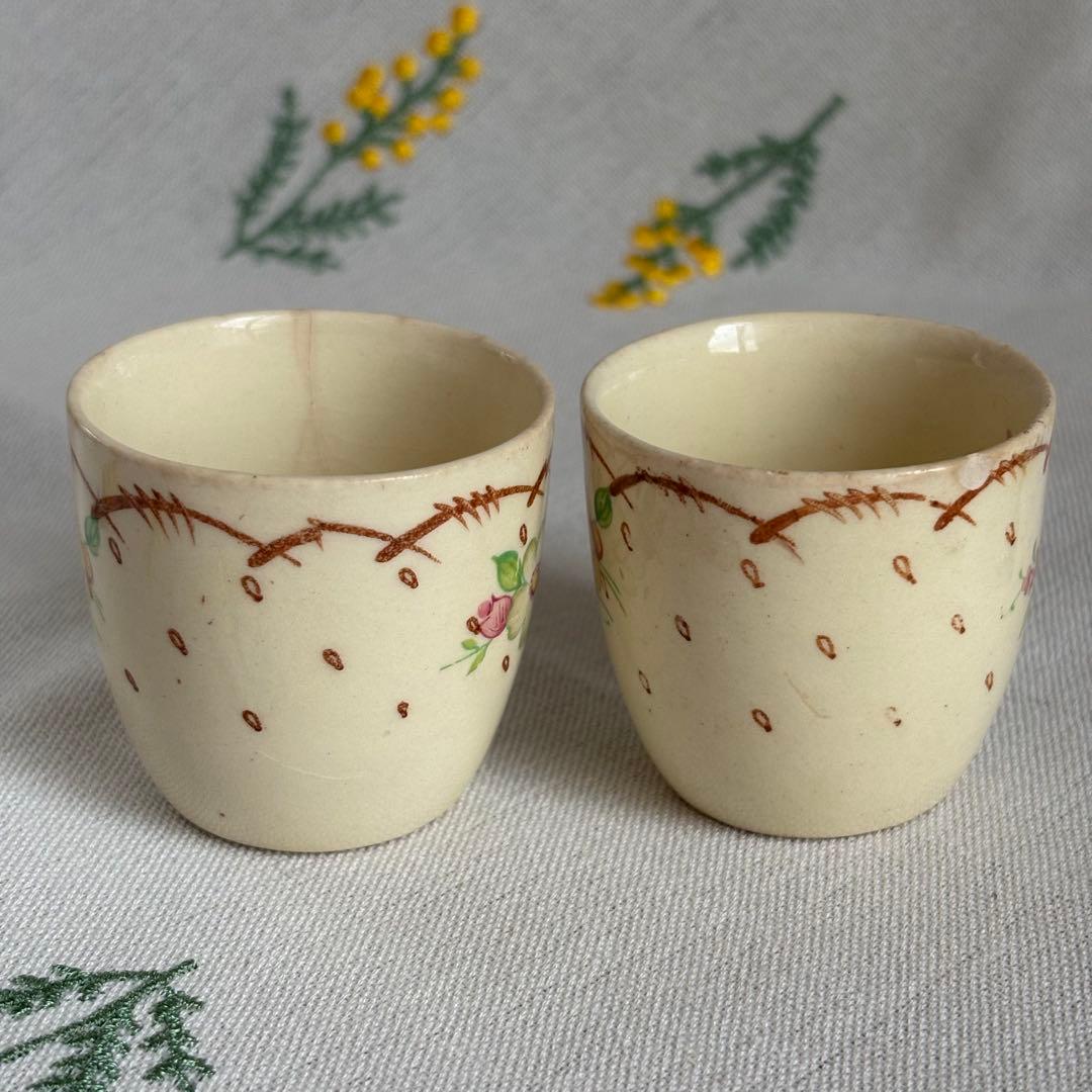 031 スージークーパー　プランタン小花　エッグカップ2個セット　ブラウン　茶色