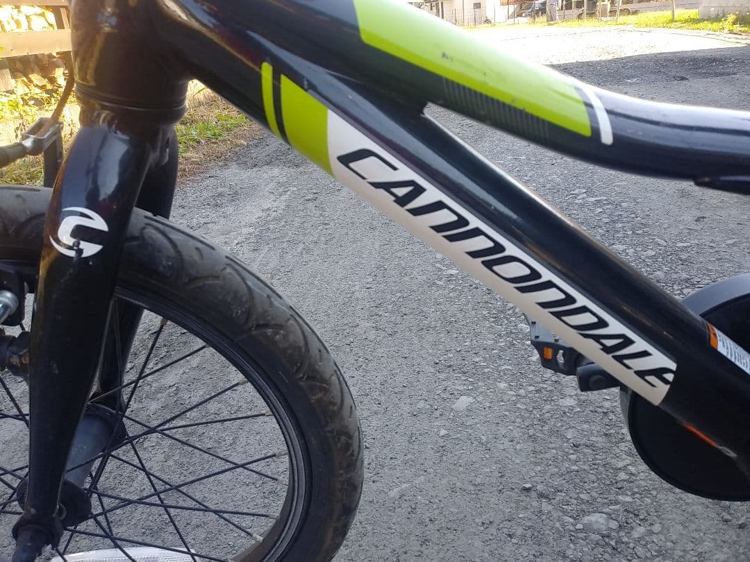 キャノンデール　キッズマウンテンバイク　自転車　トレイル16インチ MTB