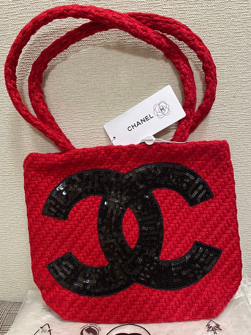CHANELノベルティ ショルダーバッグ　クマエコバッグ付き ❣️