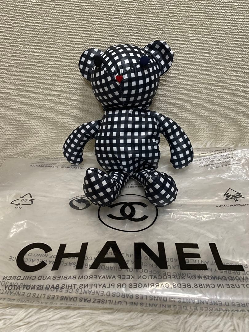 CHANELノベルティ ショルダーバッグ　クマエコバッグ付き ❣️
