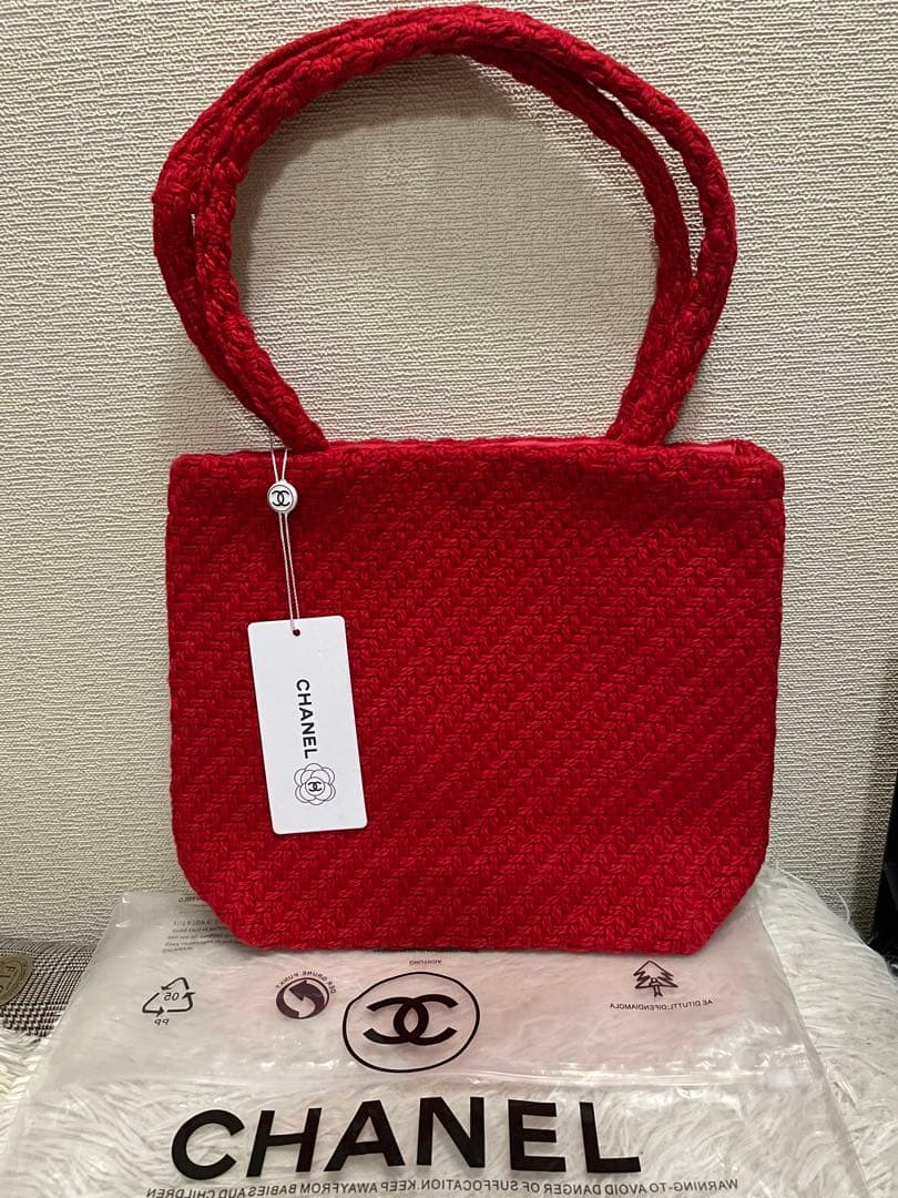 CHANELノベルティ ショルダーバッグ　クマエコバッグ付き ❣️
