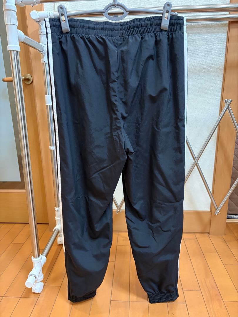 adidas アディダス オリジナルス トレフォイルロゴ ナイロン　セットアップ