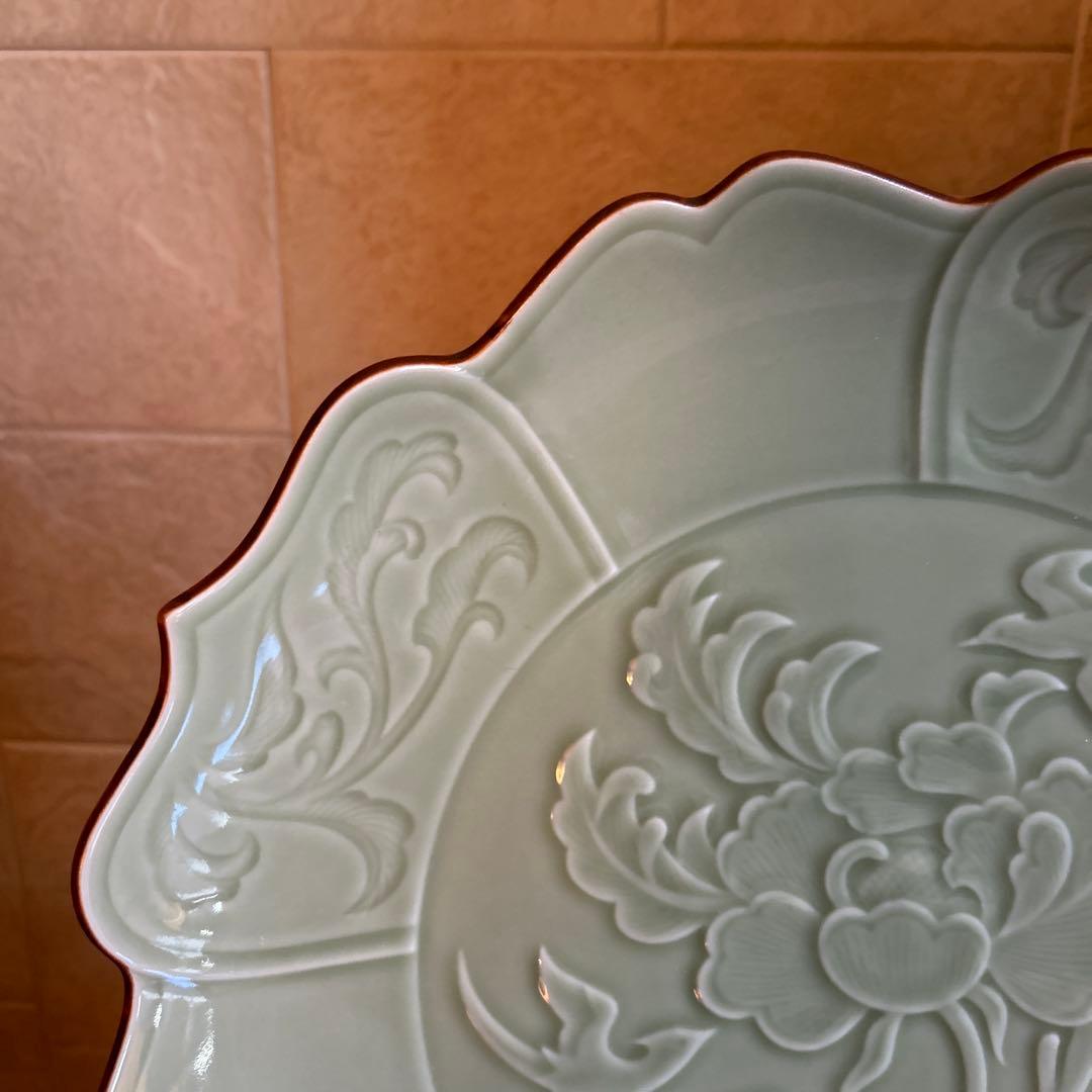 其泉窯 青白磁牡丹彫 盛皿 大皿 花形