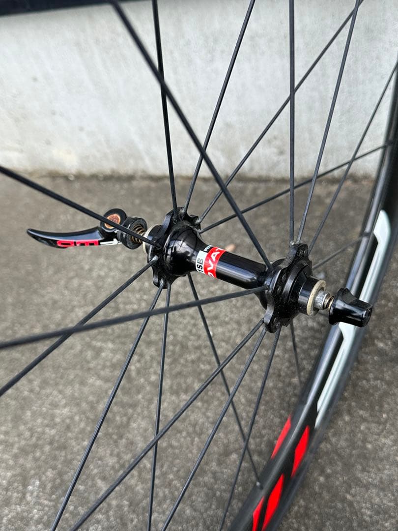 FFWD F5R カーボンホイール