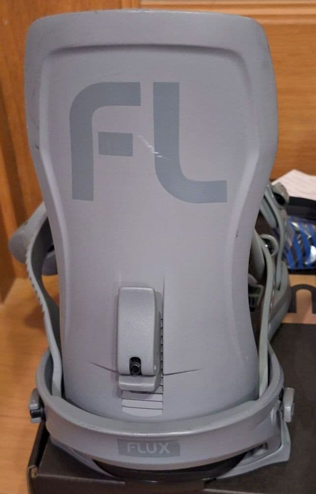 FLUX XF グレー スノーボードビンディング M
