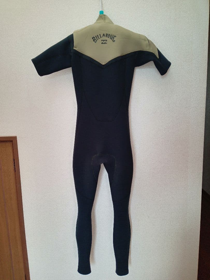 美品 ビラボン シーガル チェストジップ 3×2ミリ Medium