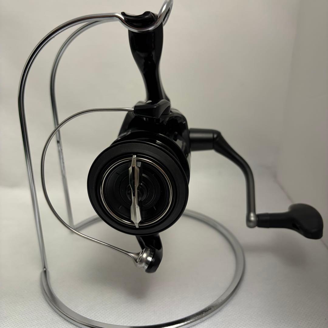 【美品】シマノ 24エクスセンスBB 4000MHG EXSENCE シーバス