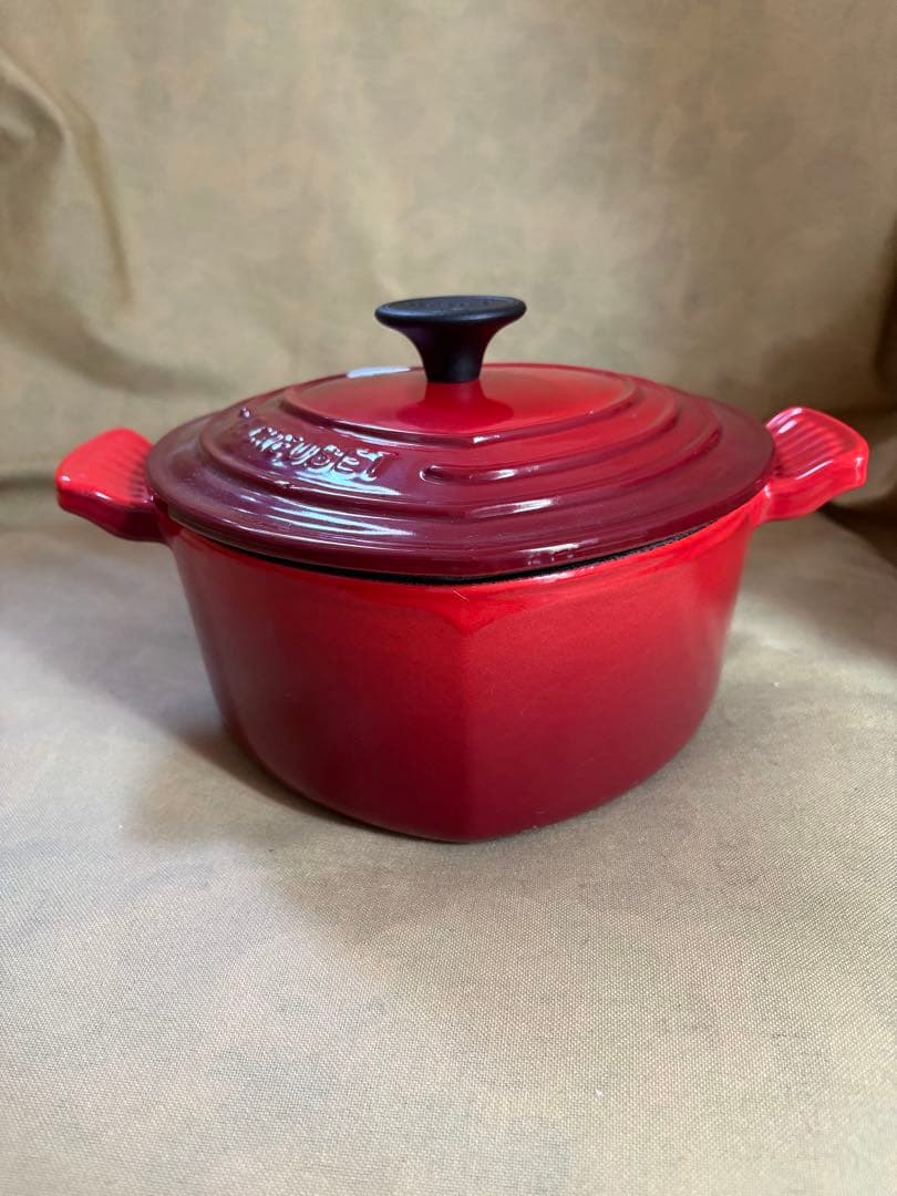 柴*き様 ハート型 鋳鉄製 両手鍋 赤　LE CREUSET(ル・クルーゼ)