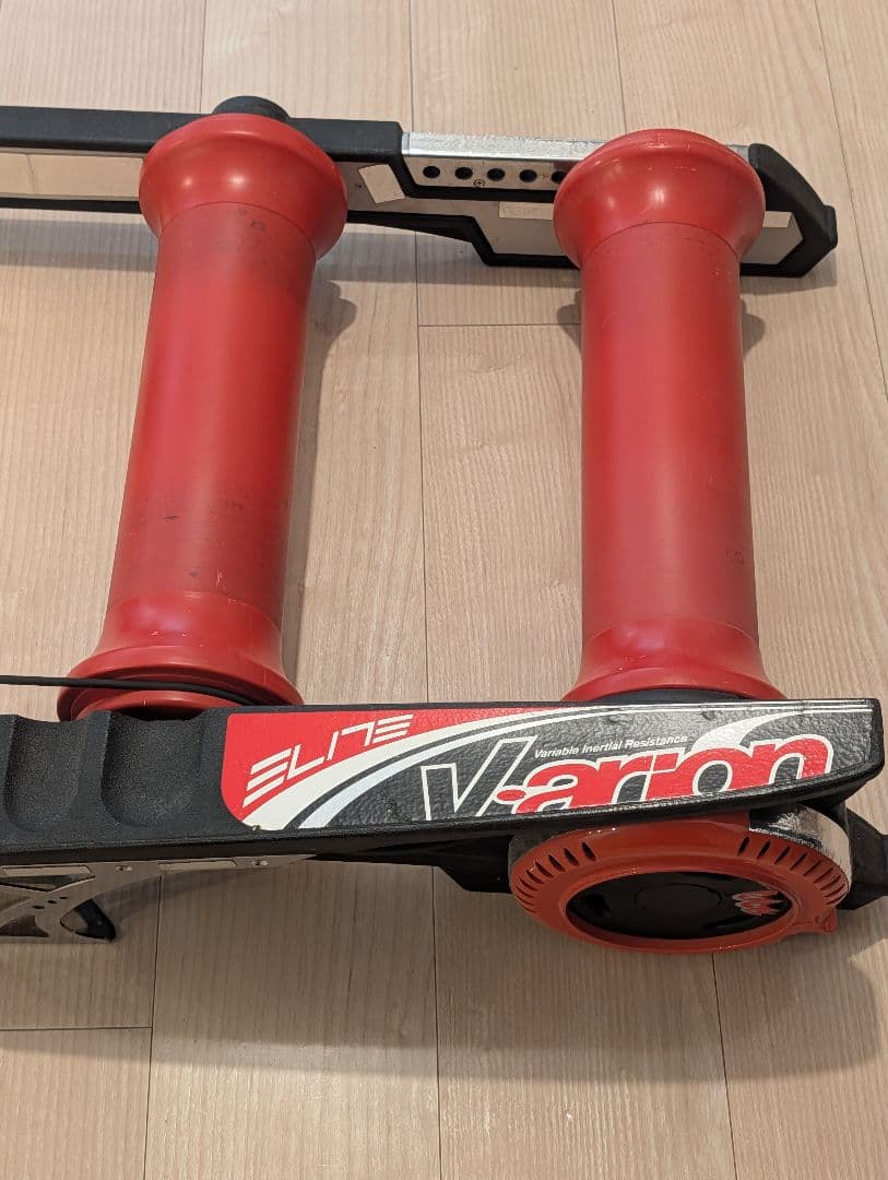 ELITE 3本ローラー台　V-Arion