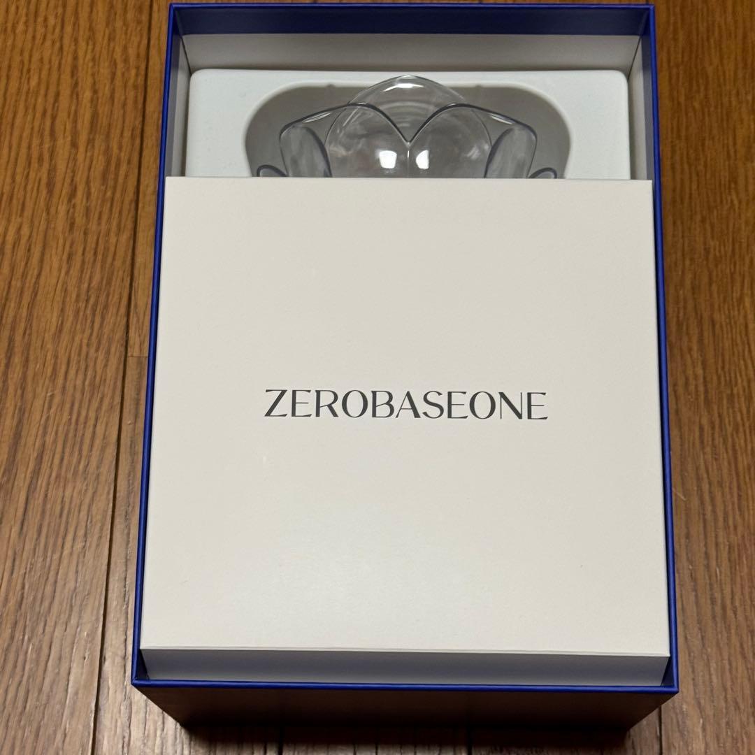 ZEROBASONE ZB1 ゼベワン ペンライトとペンライトストラップ