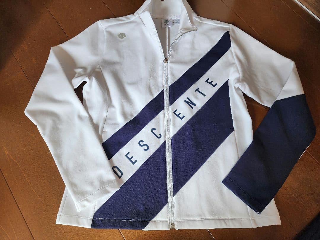 DESCENTE ゴルフウェアセットアップ