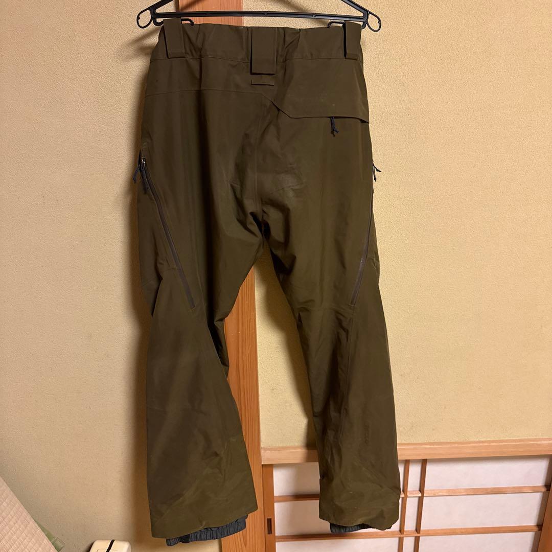 patagonia スノーボードパンツ Mサイズ オリーブグリーン