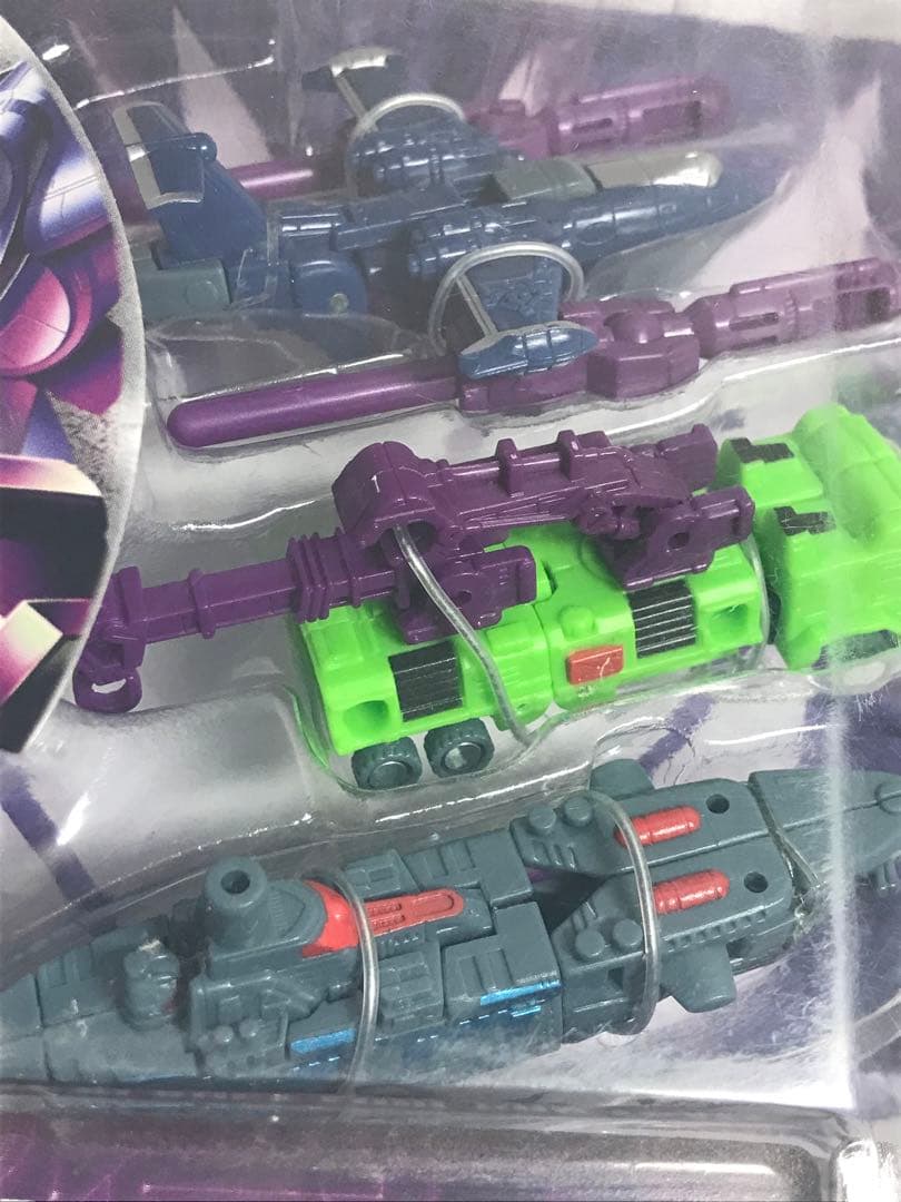 ジャイアントプラネットミニコンチーム　トランスフォーマー　フィギュア