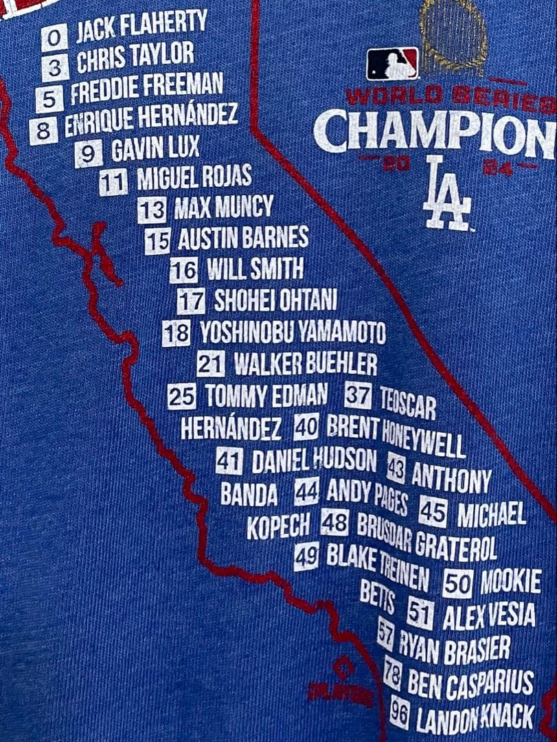 希少　MLB 2024ワールドチャンピオン　ドジャース 選手名Tシャツ　女性
