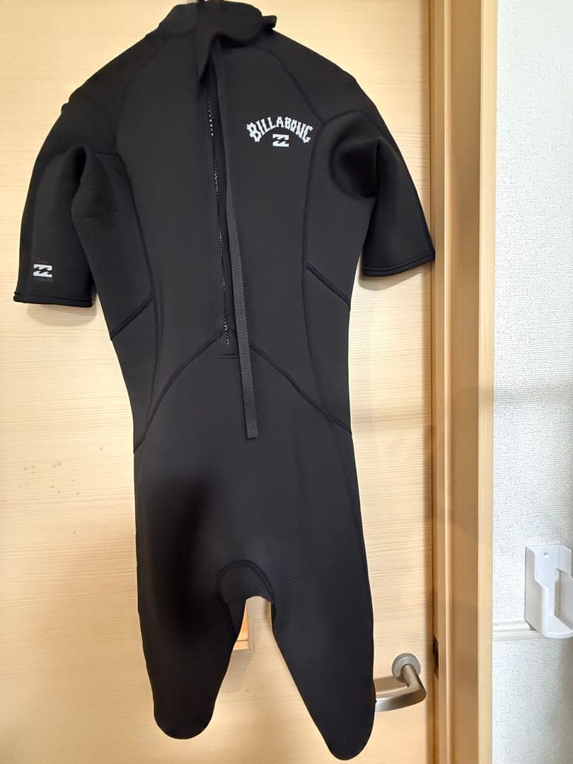 BILLABONG ブラック スプリング　ウェットスーツ