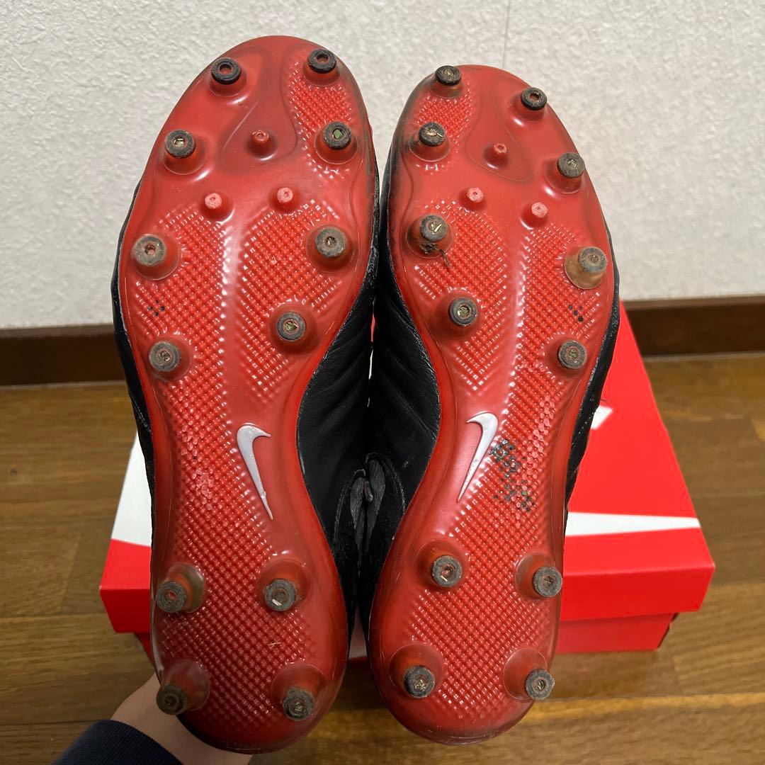 サッカースパイクNIKE ティエンポレジェンド7 AG