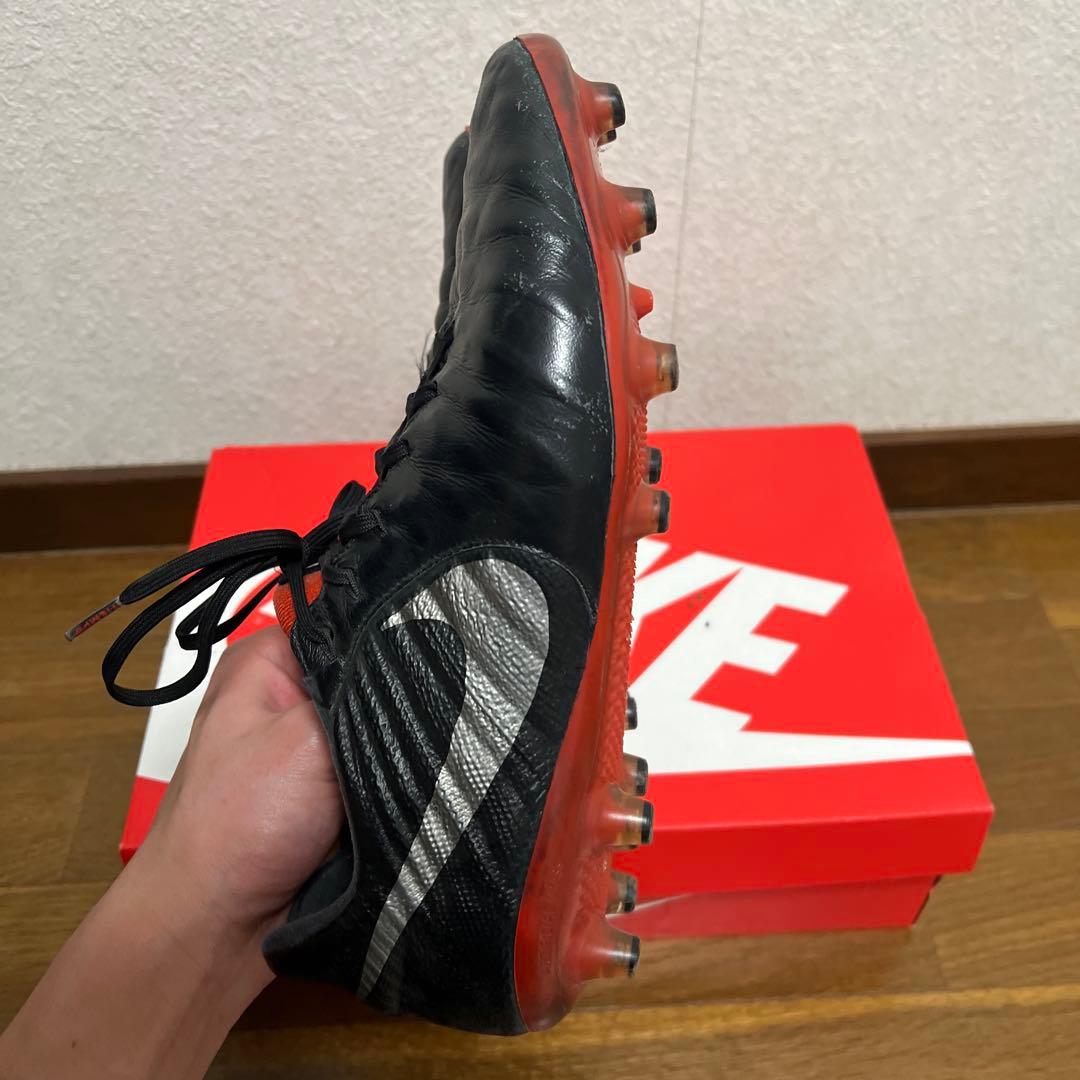 サッカースパイクNIKE ティエンポレジェンド7 AG