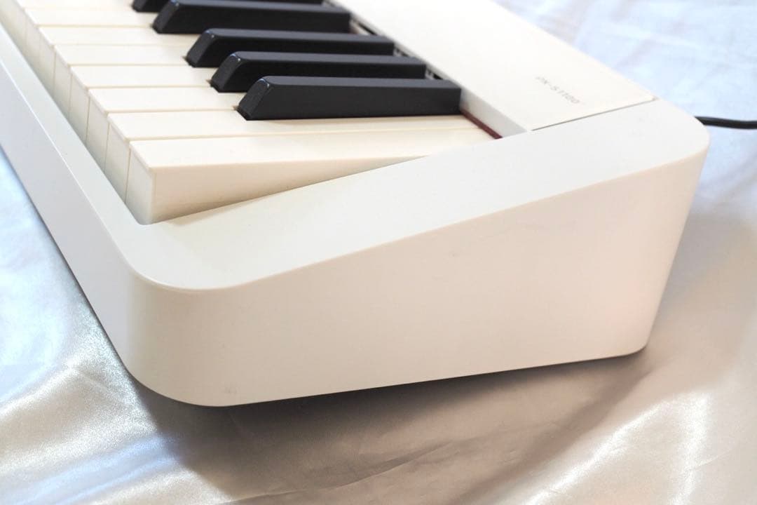 CASIO Privia PX-S1100WE ホワイト 88鍵 電子ピアノ