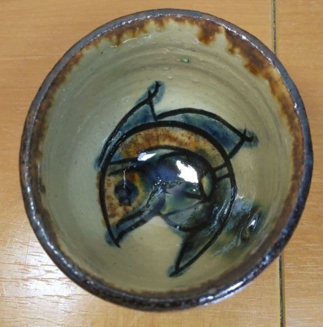 人間国宝 金城次郎 立ぐい(魚紋) 栞 共箱 美品 壺屋焼 やちむん 壷屋焼