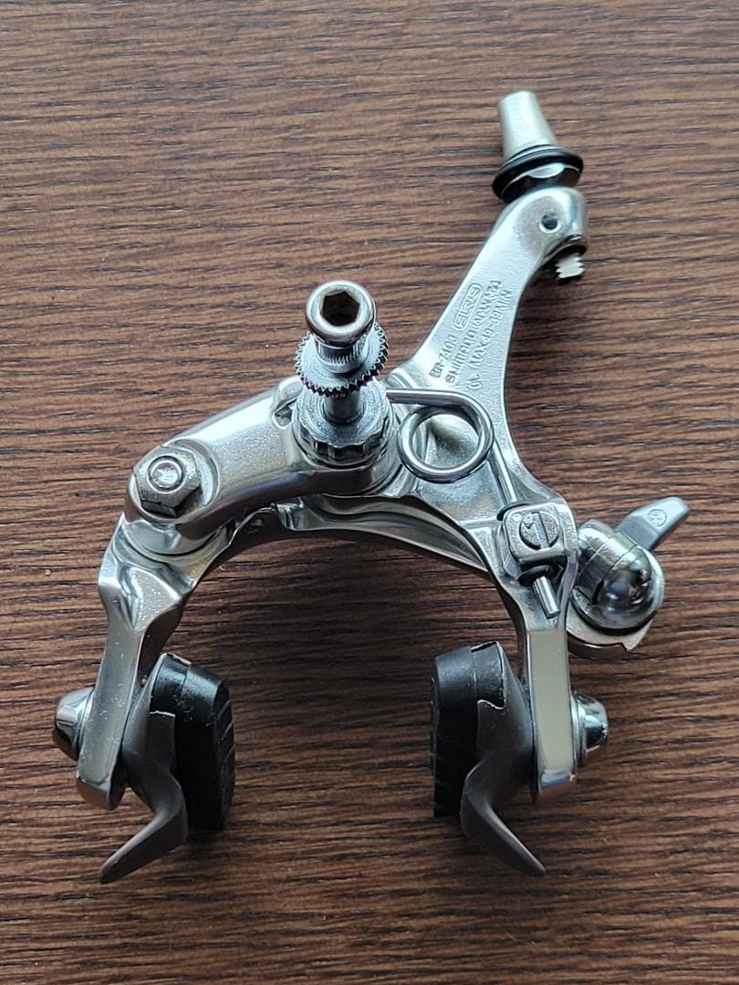 シマノ DURA ACE キャリパーブレーキ(BR-7403)