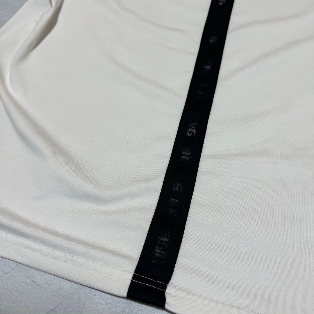 完売品 ブリーフィング モックネック M 白 バックロゴ ラウンド最適