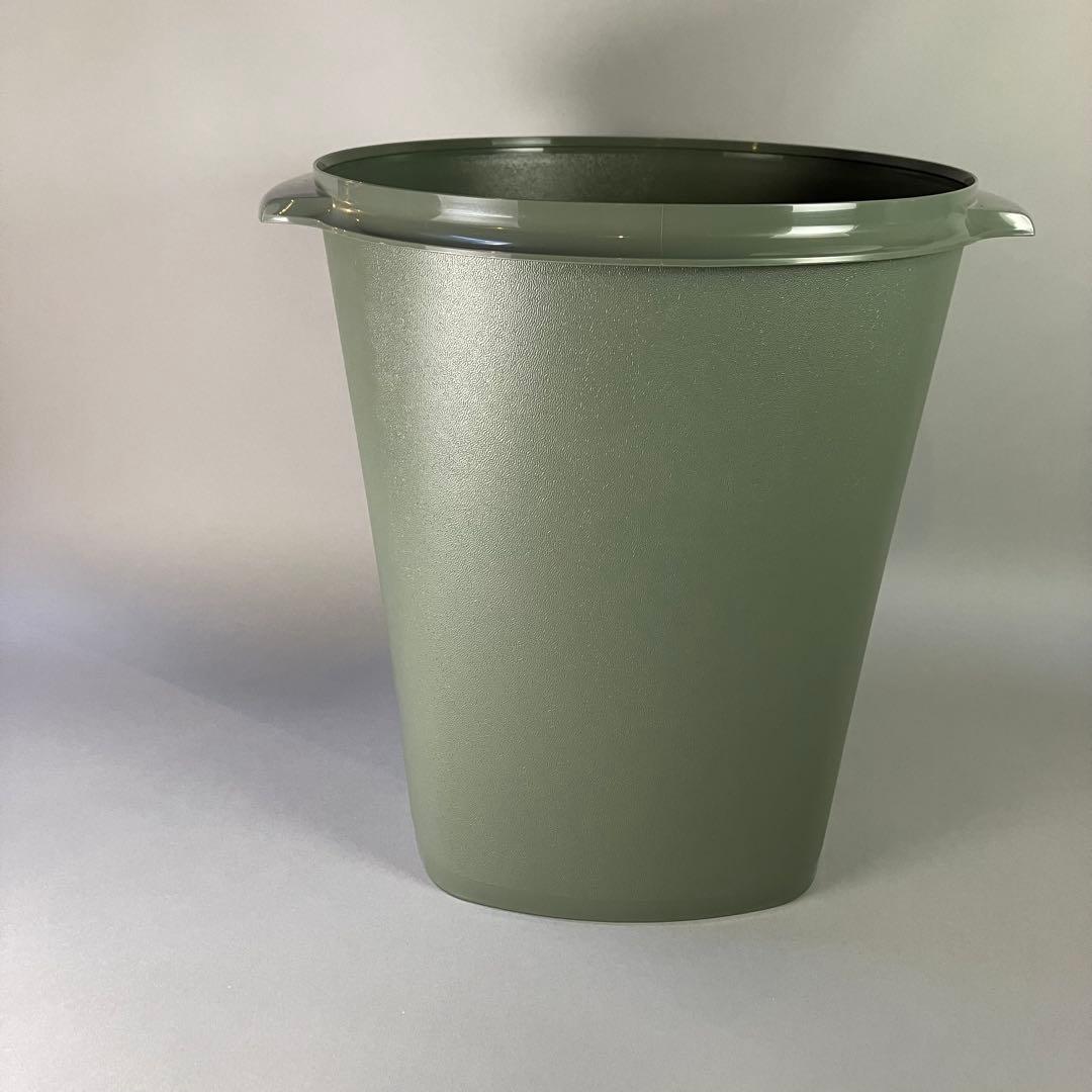 タッパーウェア マキシクイーンデコレーター(11000ml) 本体のみ２点セット
