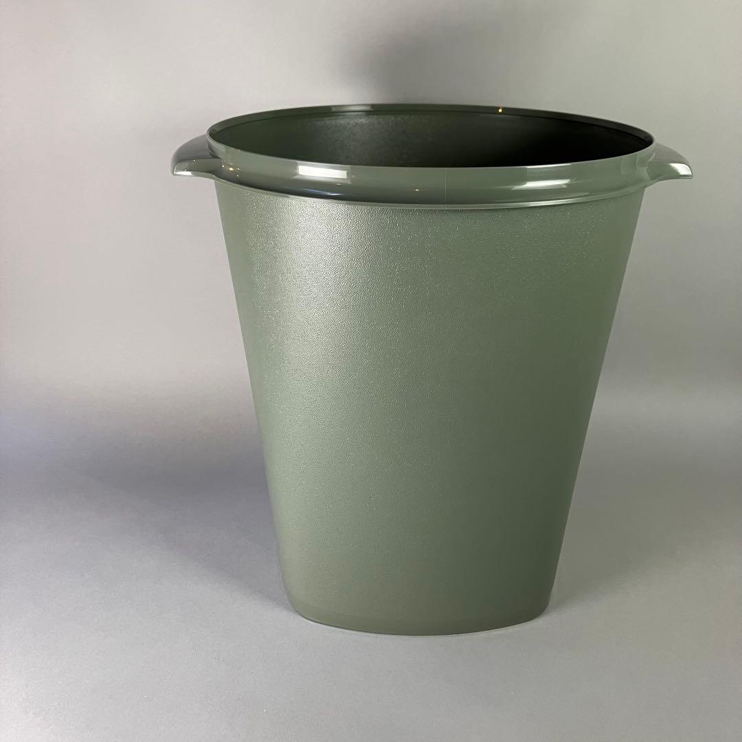 タッパーウェア マキシクイーンデコレーター(11000ml) 本体のみ２点セット