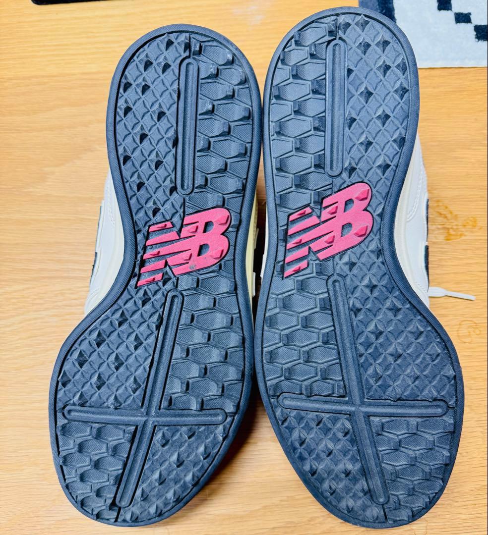 せ*じ様 【美品】New Balance スパイクレスシューズ UGC574 2