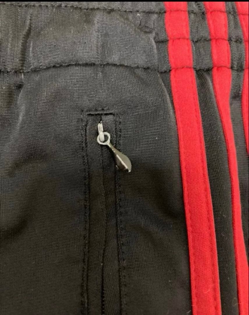 ビンテージ adidas 万国旗タグ ワイドパンツ 極太黒赤ライン ジャージ