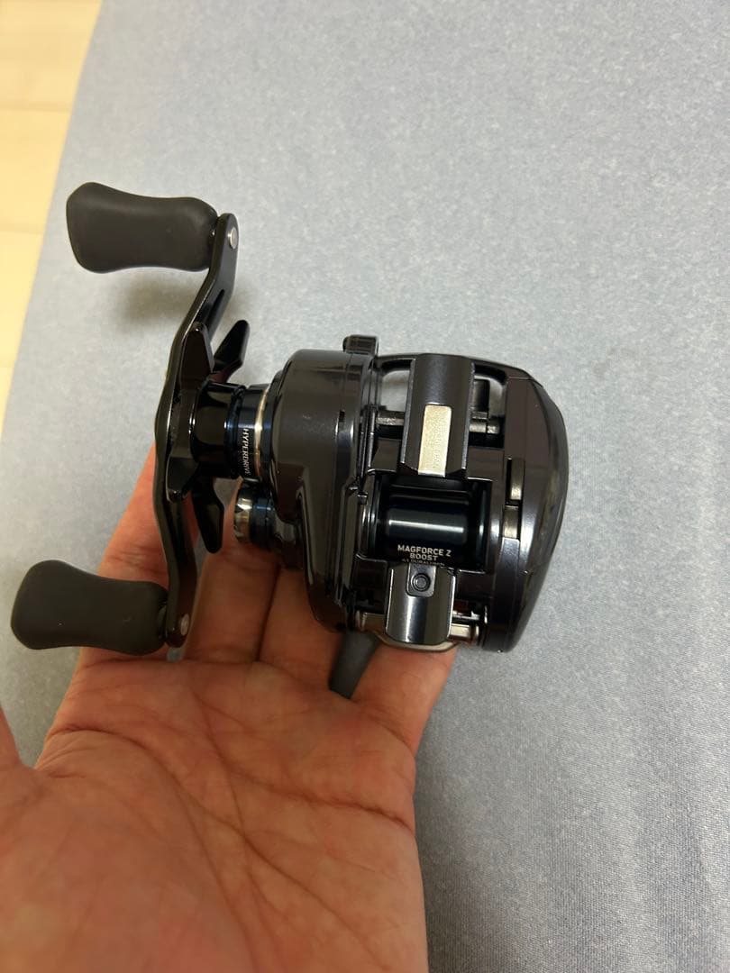 美品　DAIWA STEEZ A TW HLC 8.1R スティーズ