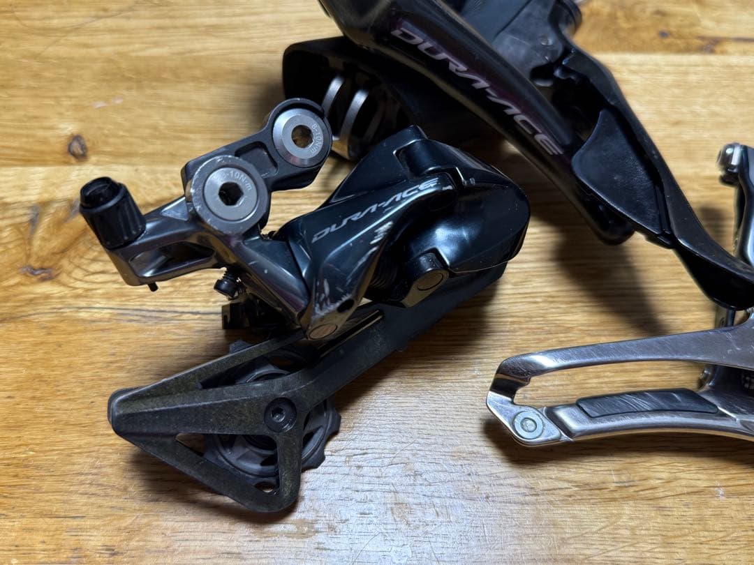 激安！DURA ACE r9100 9000シフトセット　ブラケット新品