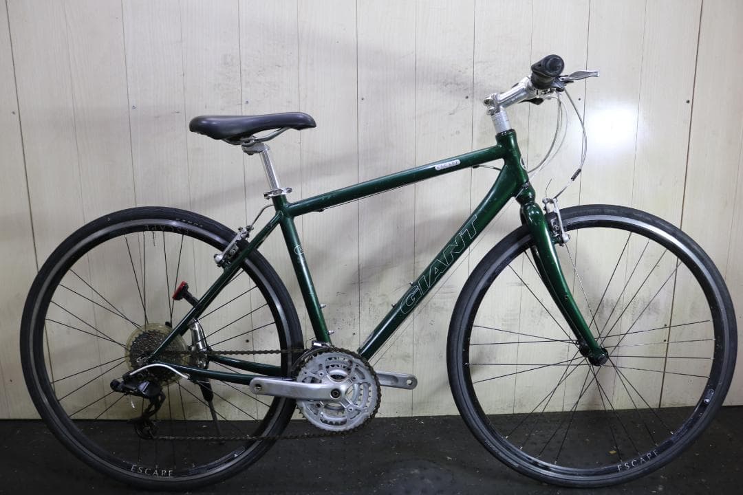 GIANT ESCAPE R3 700C アルミ 24速 465mm 緑クロス