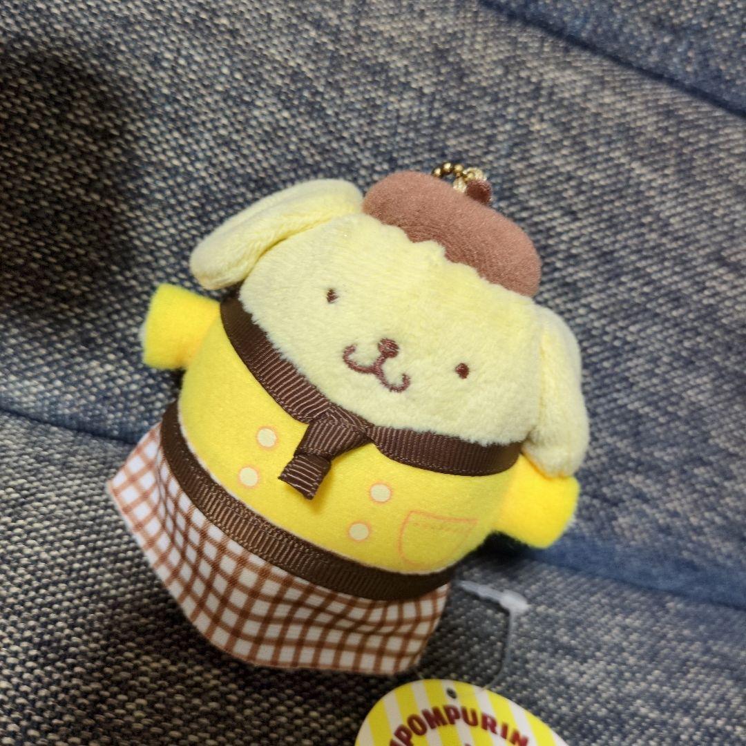 希少レア　ポムポムプリン　カフェ　ユニフォーム