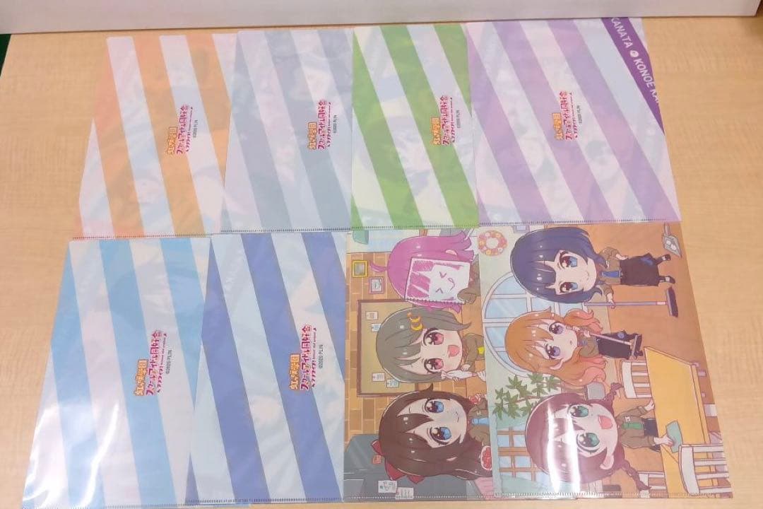 ❶ 虹ヶ咲学園スクールアイドル同好会 クリアファイル 下敷き 大量 まとめ売り