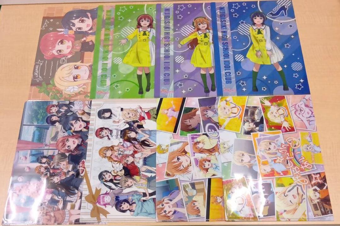 ❶ 虹ヶ咲学園スクールアイドル同好会 クリアファイル 下敷き 大量 まとめ売り